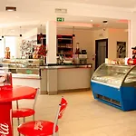Ariston 3*