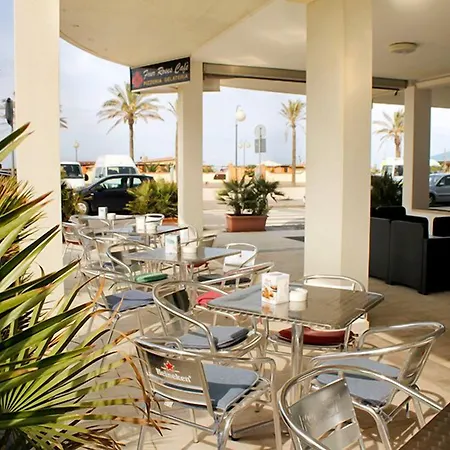 Ariston Hotel 3*